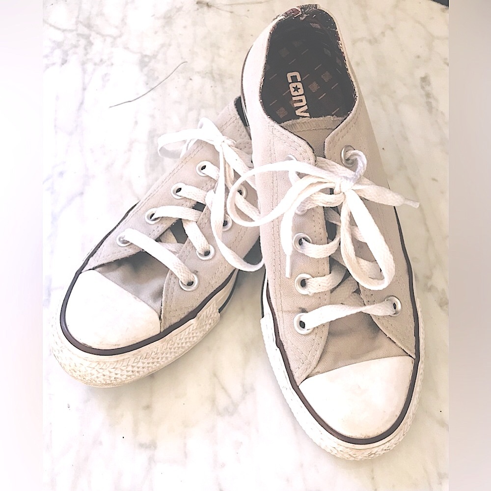 Converse All Star Ladies Size Six